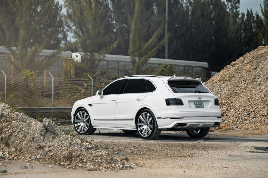  Bentley Bentayga on Forgiato Wheels (Auguri-ECL) 2016 года  (фото 3 из 12)